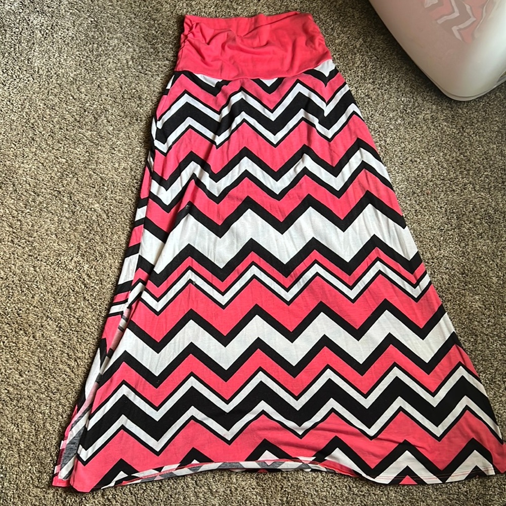 This is a skirt that has only been worn a couple of times